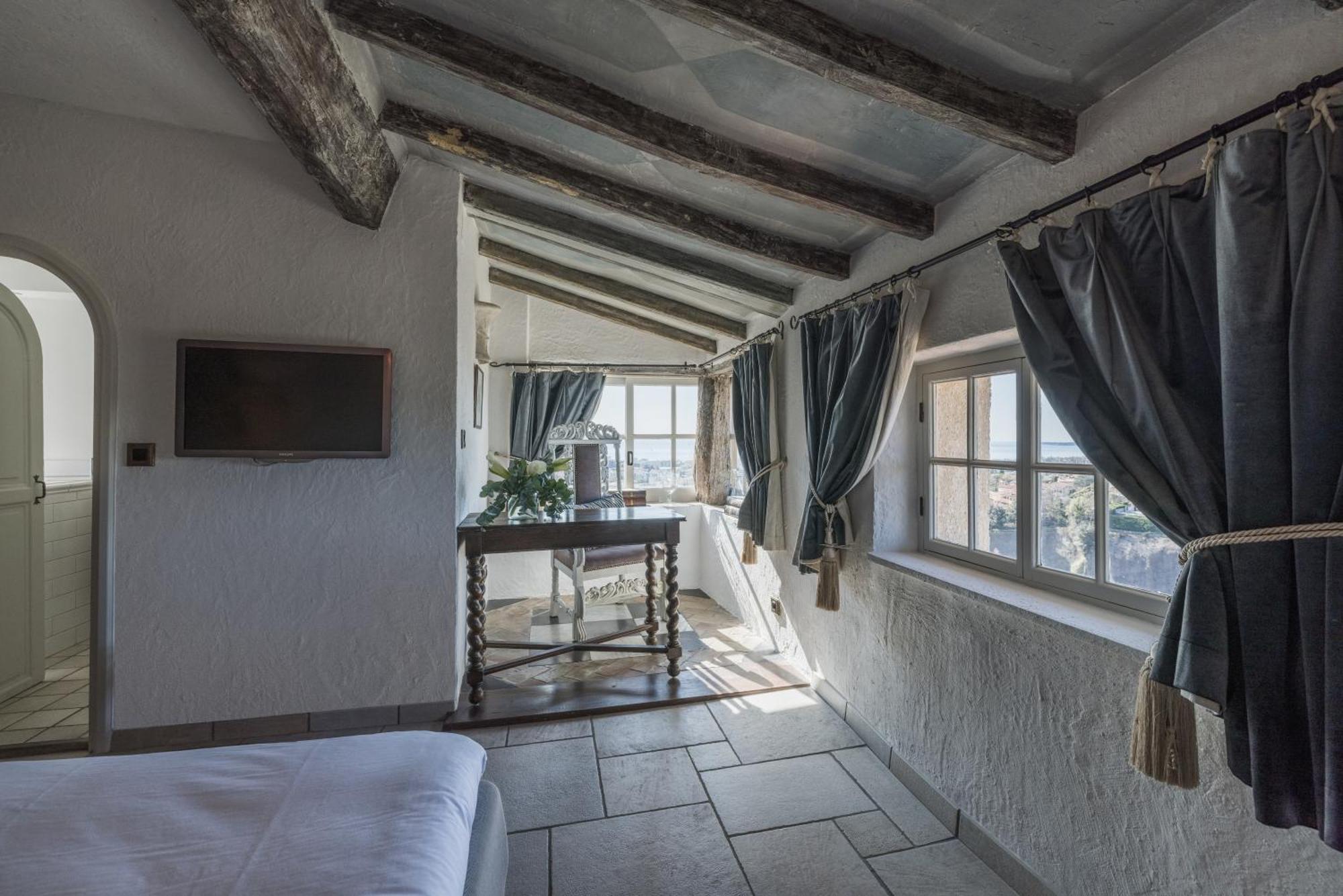 Château Le Cagnard Cagnes-sur-Mer Ngoại thất bức ảnh